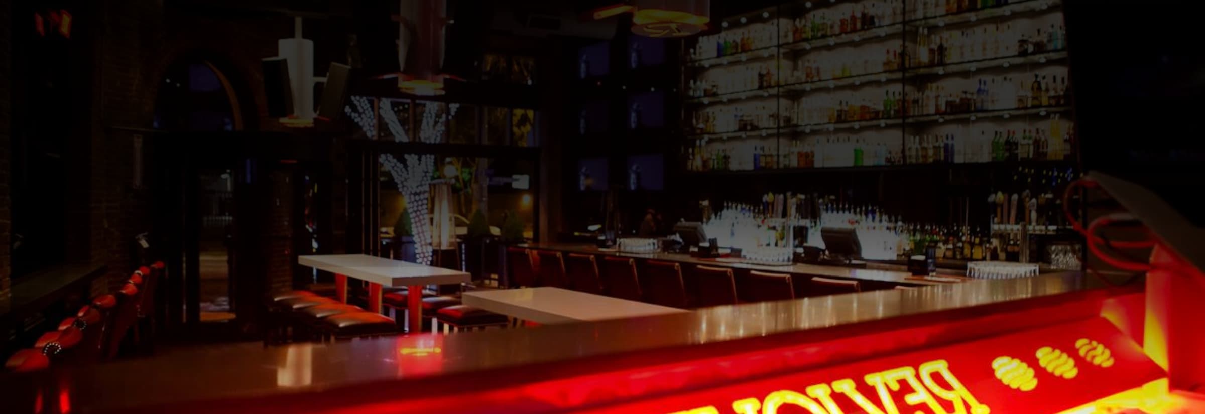 Revolver Video Bar photo 3
