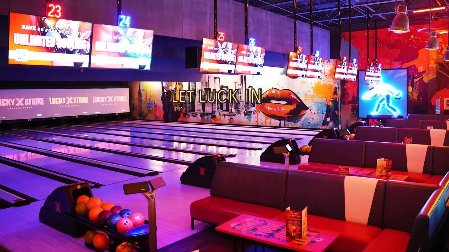 Lucky Strike Chelsea Piers