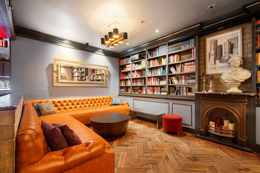 Library Bar photo 3