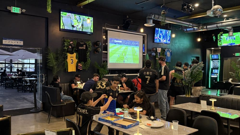 Cham Gastropub