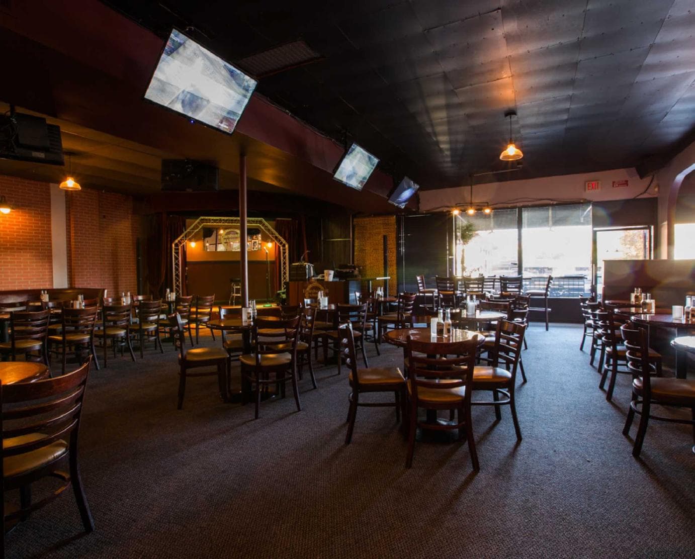 Boardwalk 11 GASTROPUB and Karaoke
