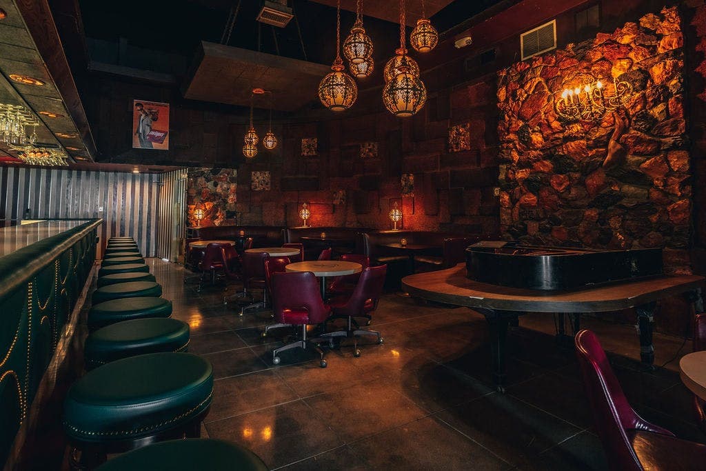 The Dresden Restaurant & Lounge