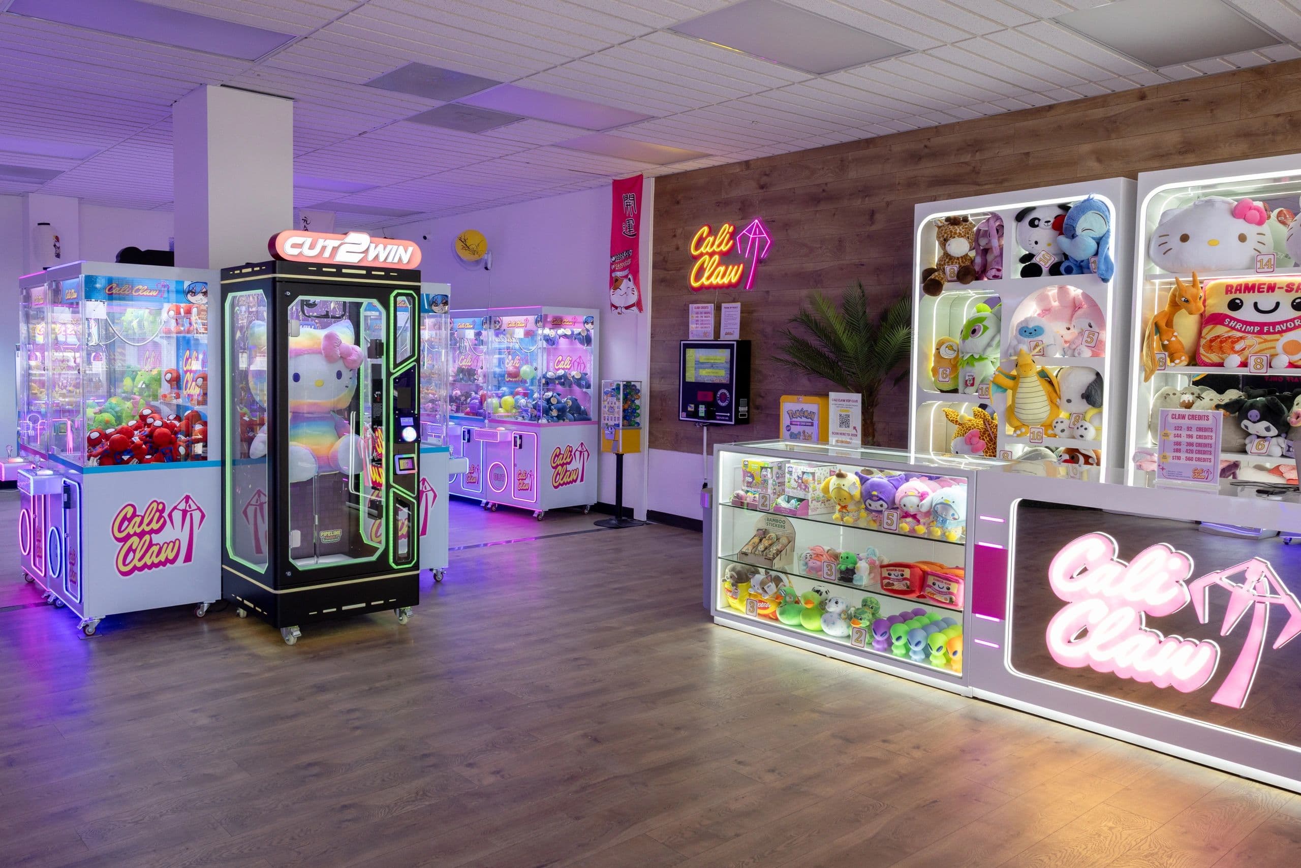 Cali Claw Arcade Sawtelle