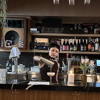 Justine’s Wine Bar