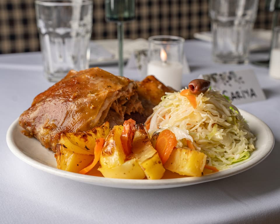 Mimoza Restaurant & Lounge