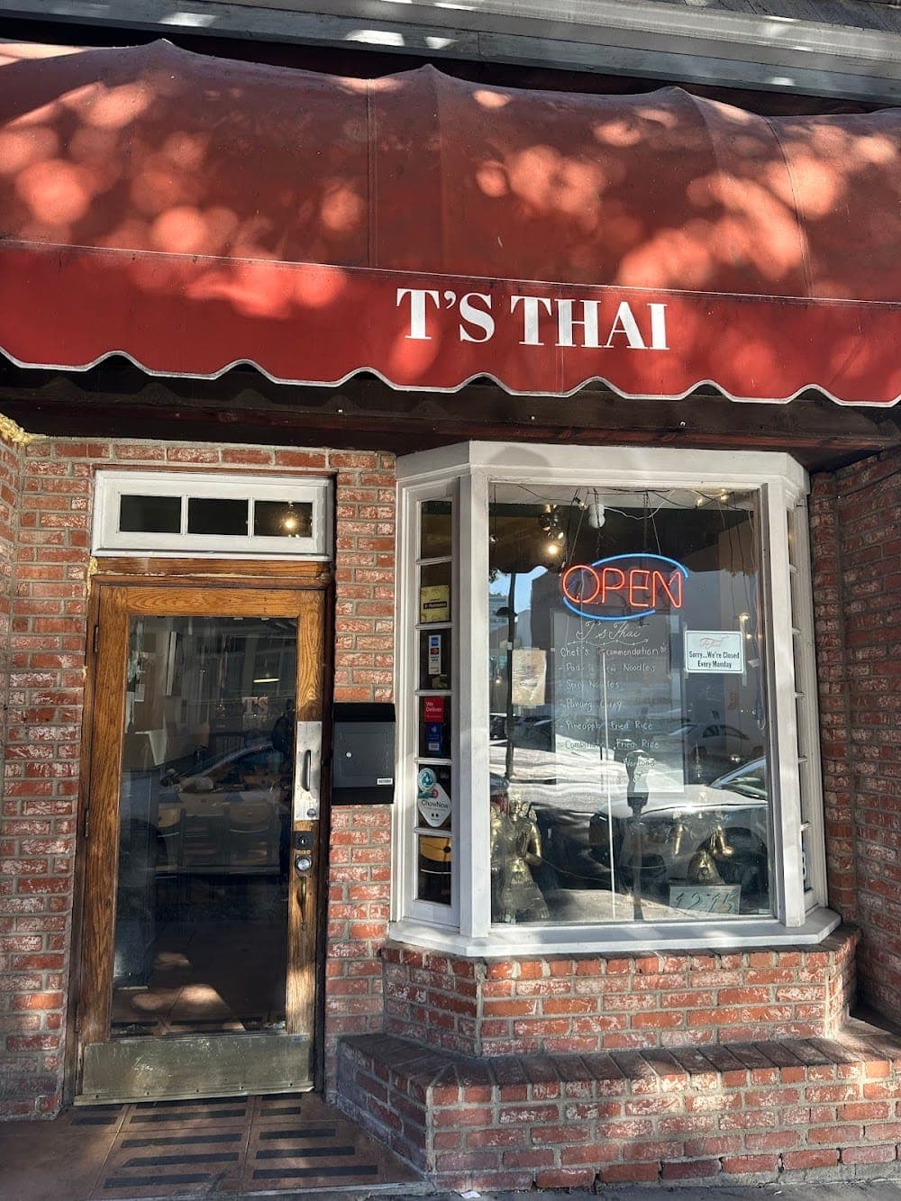 Rim Talay Thai Food of Naples