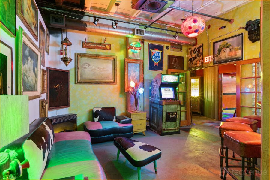 Uncle Ollie's Penthouse