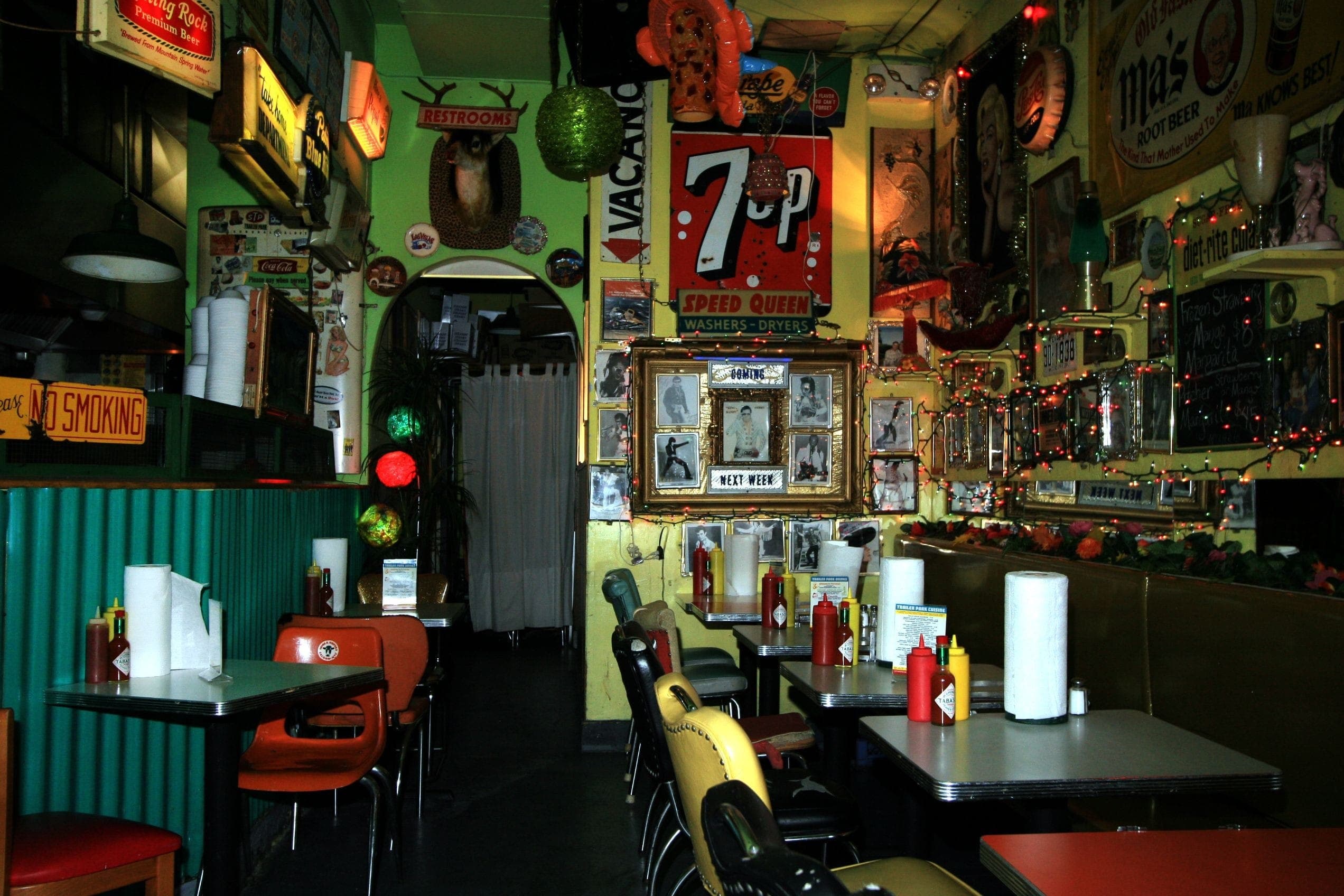 Trailer Park Lounge & Grill