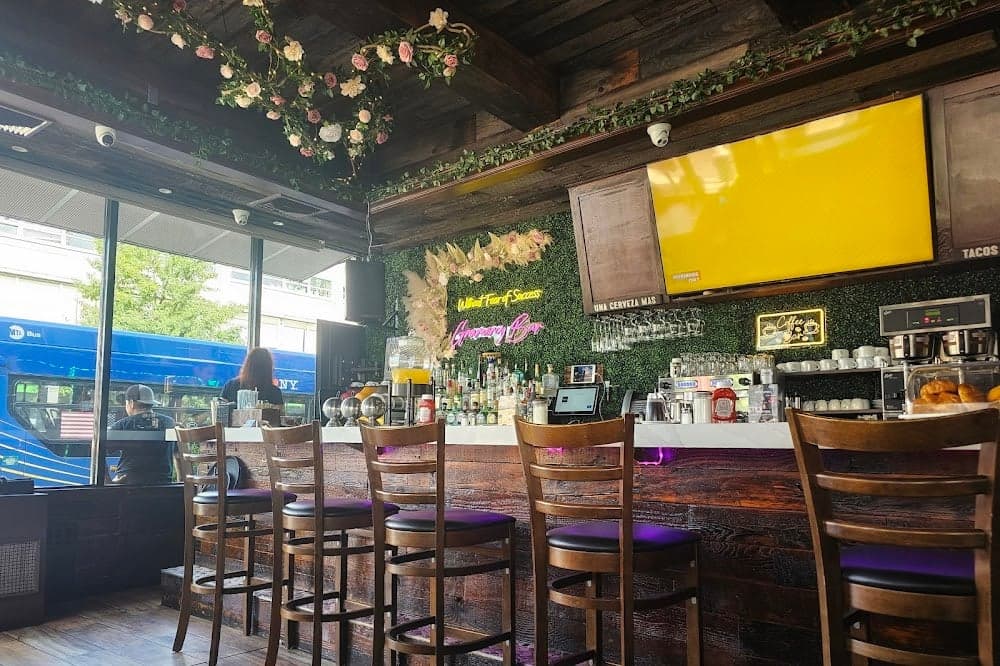Astoria Gramercy Café