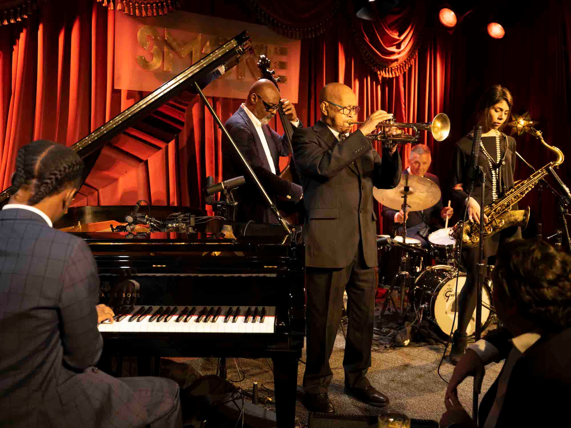 Smoke Jazz Club